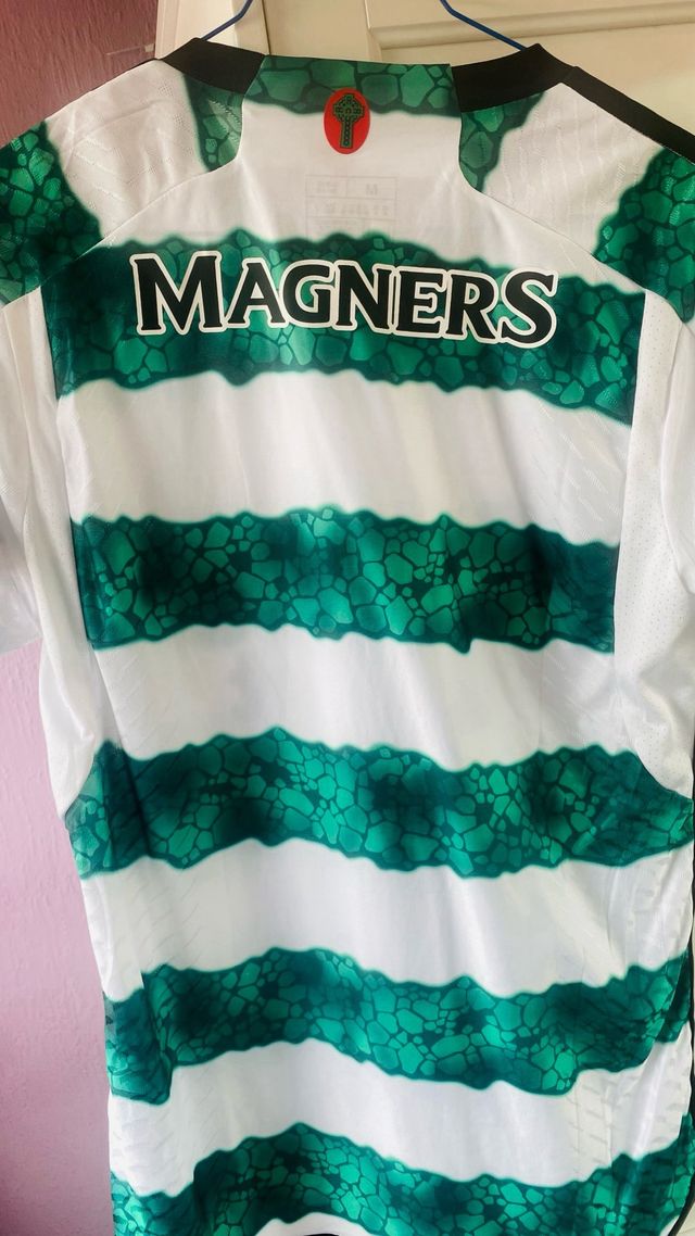 Nuova camicia celtica