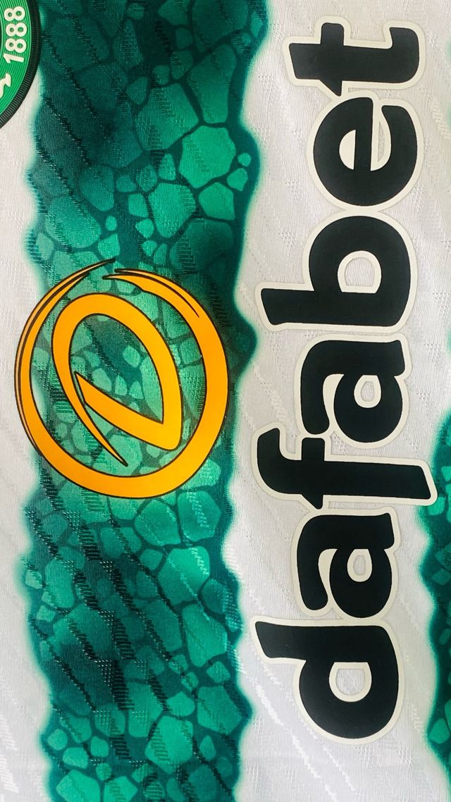 Nuova camicia celtica