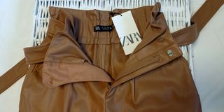 Pantalón corto Zara
