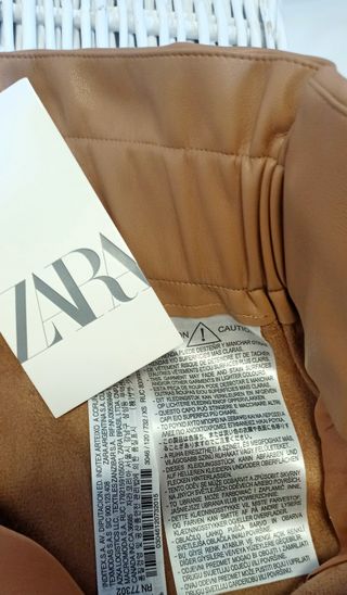 Pantalón corto Zara