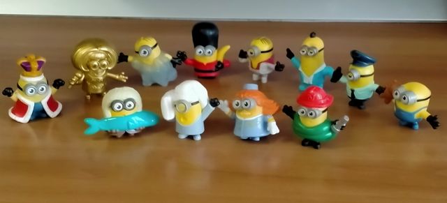 TOYS MINIONS figure McDonald
