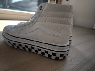 Vans blancas con plataforma 