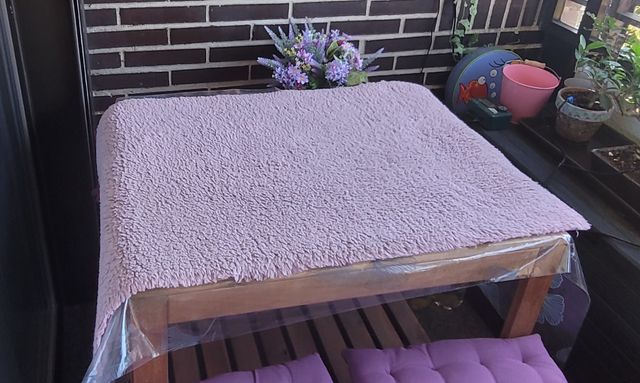 Alfombra rosa FOX de Leroy Merlín.