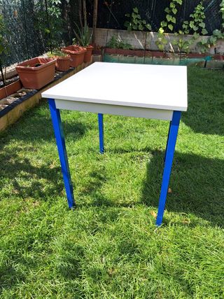 Mesa auxiliar  jardín, garaje etc,