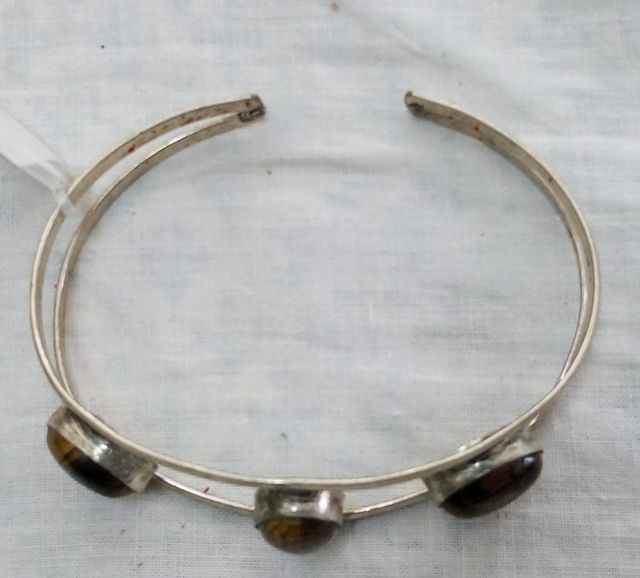 Bracciale metallo argento indiano occhio di tigre