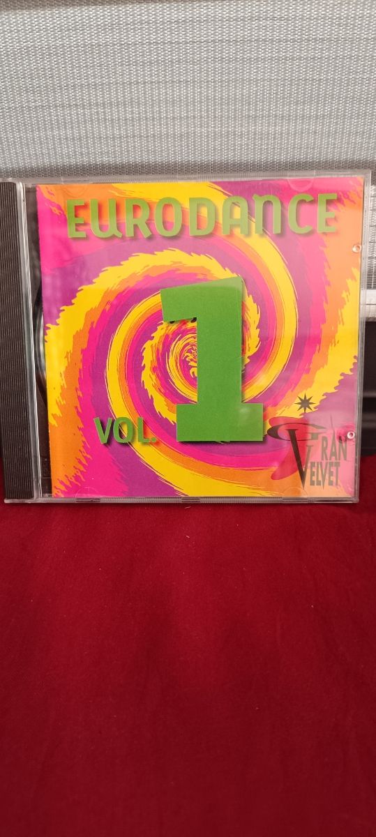 Finalmente è venerdì e altri mixano musica