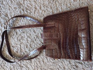 Bolso vintage con hebillas