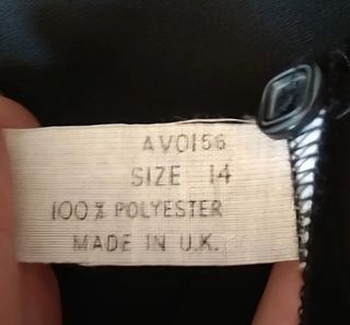 Blusa gasa cuello encaje