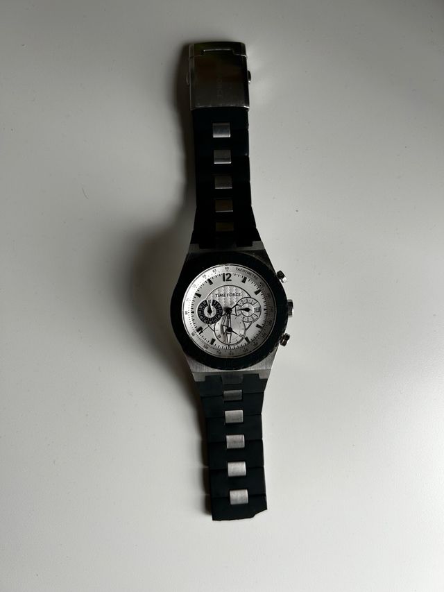 Lote 2 relog caballero a relog mujer Time Force