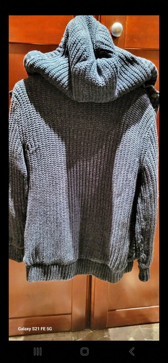 Chaqueta lana con capucha