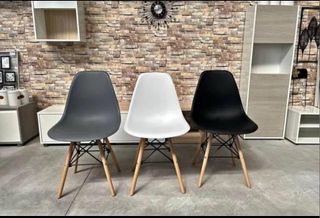OFERTON!!MESA Y CUATRO SILLAS NORDICAS