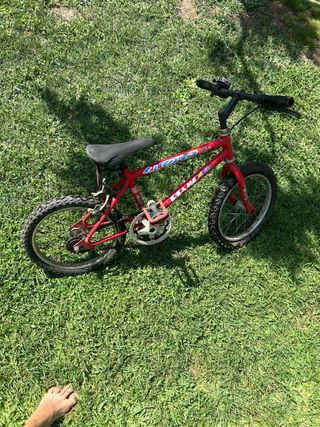 Bicicleta niños roja
