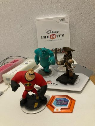 Wii con 2 mandos, 2 nunchuks y juegos