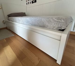 Cama Malm ikea. Como nueva. 
