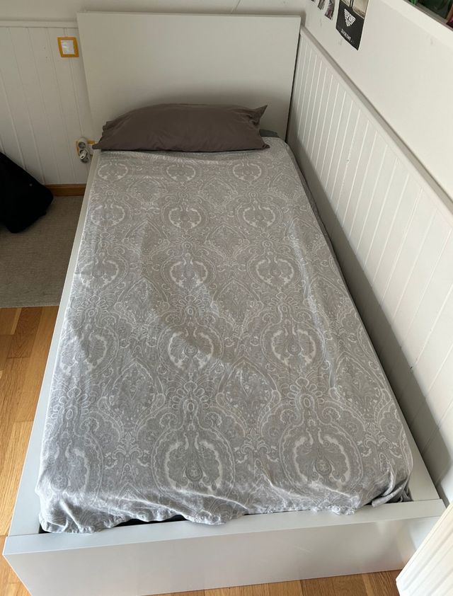 Cama Malm ikea. Como nueva. 