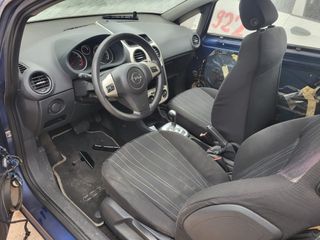 DESPIECE OPEL CORSA D 2007 1.4i 16V AUTOMATICO