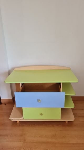 Comoda juvenil, cambiador de alegres colores