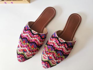 Mulés de VERO MODA. Talla 38