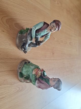 Bonita pareja de figuras de decoración