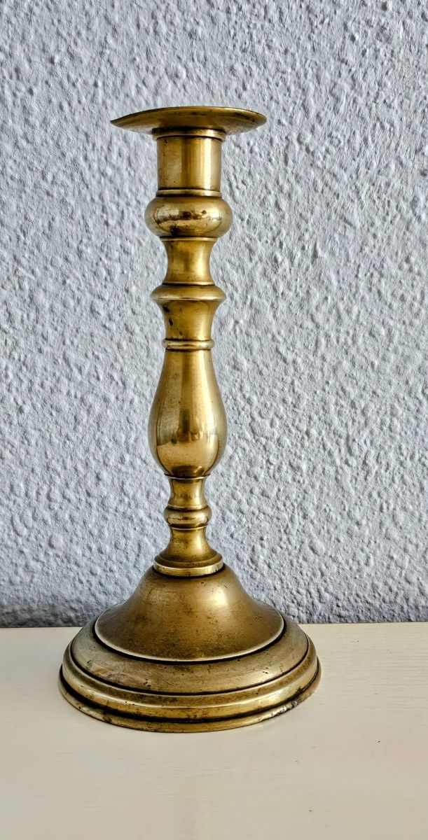 Candelabro de bronce