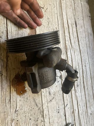 Bomba de direccion citroen berlingo