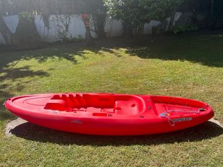 Kayak rojo para padre/ madre e hijo/a. la coruña
