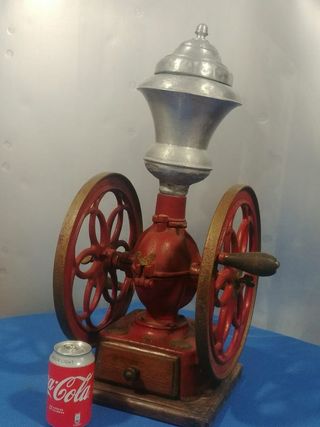 Antiguo Molino de Café de Doble Rueda Elma Nº6