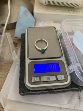 Anillo plata rodiada Con Esmetalda Colombiana 6mm