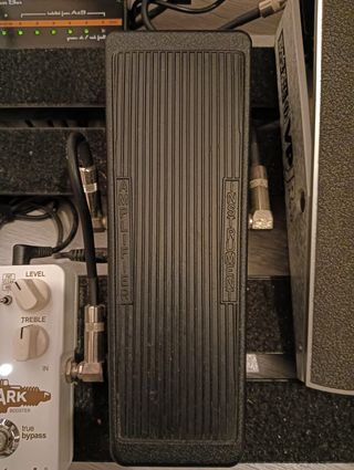 DUNLOP CRY BABY (Pedal Wah)