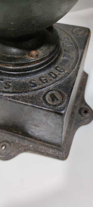 Antiguo Molino de Café de Manivela Peugeot A2