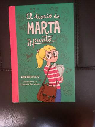 Libro el diario de Marta y punto.
