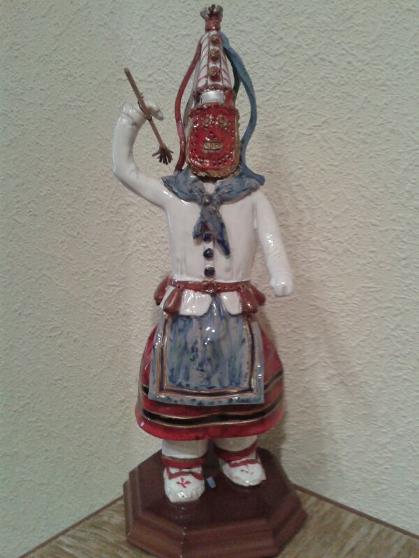 Cerámica muñeco fiestas