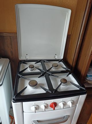 Cocina de gas butano antigua