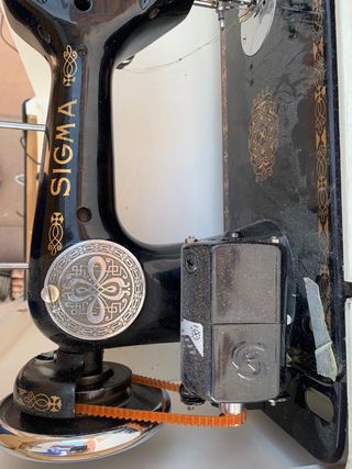 Liquidación chollo. Maquina coser Sigma