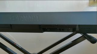 Piano digital Yamaha P45