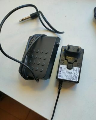 Piano digital Yamaha P45