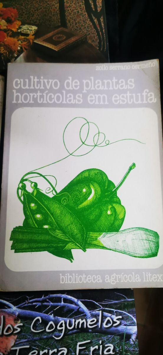 Livros - Tudo sobre plantas