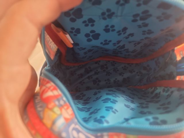 Mochila infantil con ruedas