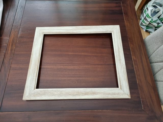 Marco madera natural con blanco