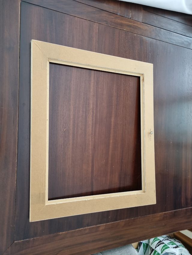 Marco madera natural con blanco