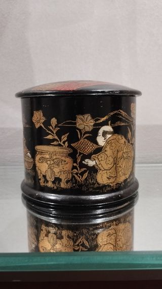 Caja joyero de madera japonesa