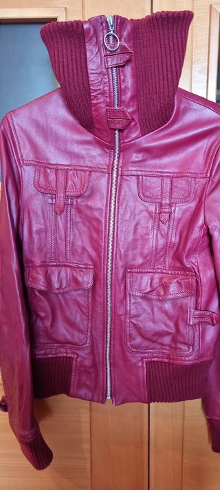 Chaqueta cuero burdeos