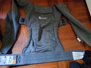Mochila ergobaby embrace