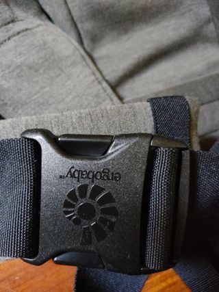 Mochila ergobaby embrace