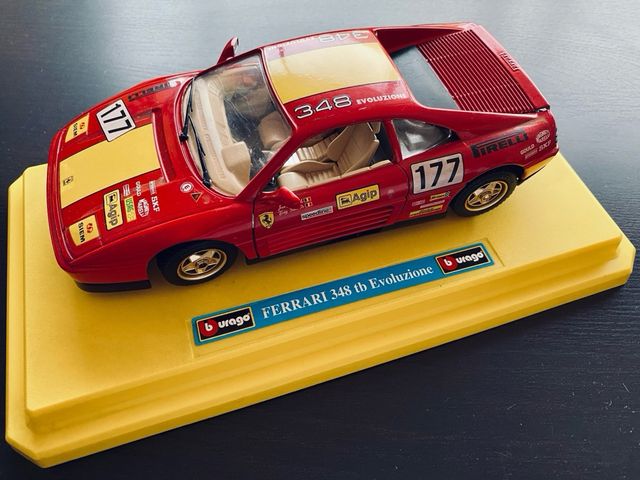 FERRARI 348 tb Evoluzione 1989 scala 1:24 burago