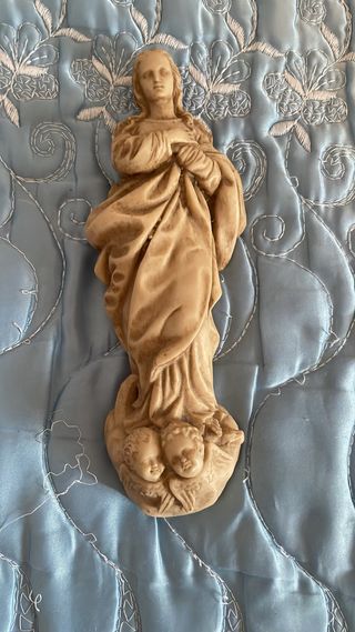 Figura de resina de la Inmaculada Concepcion