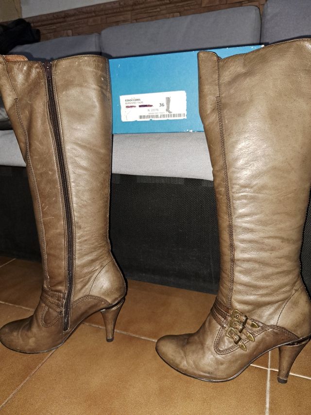 BOTAS 👢 👢 DE PIEL