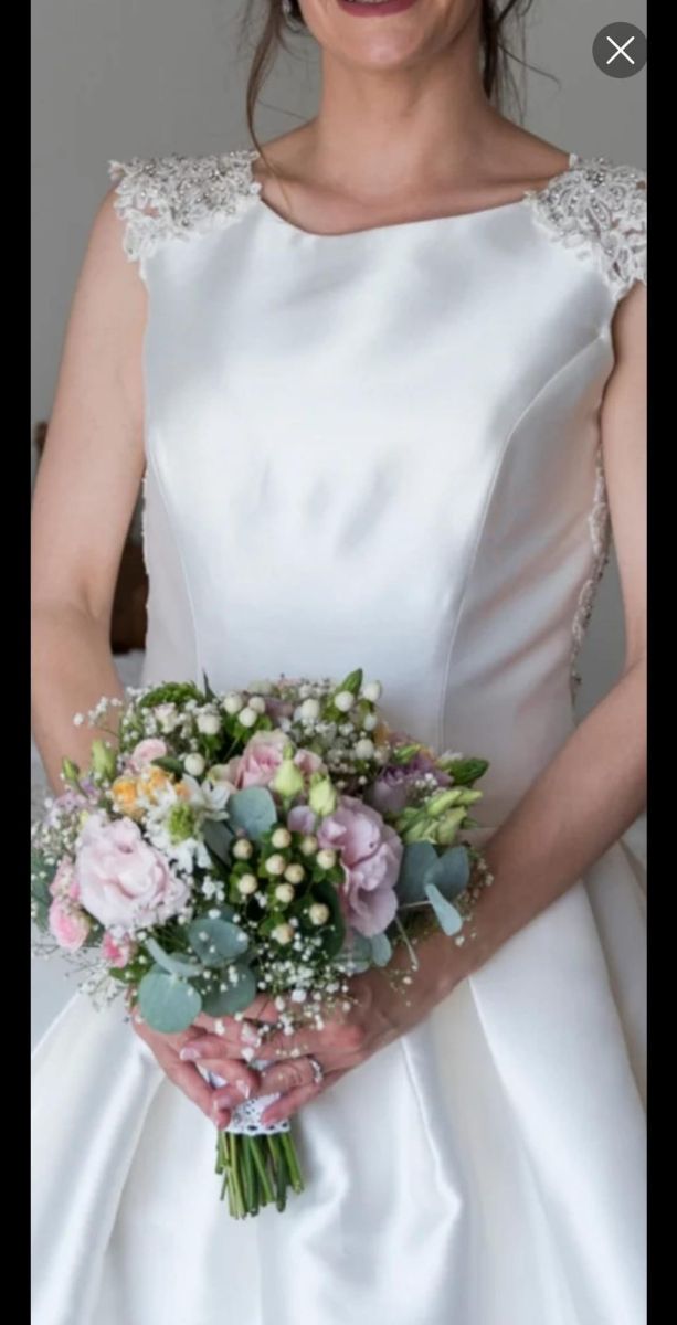 Vestido de novia, urge vender