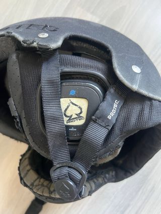 Casco snowboard protec