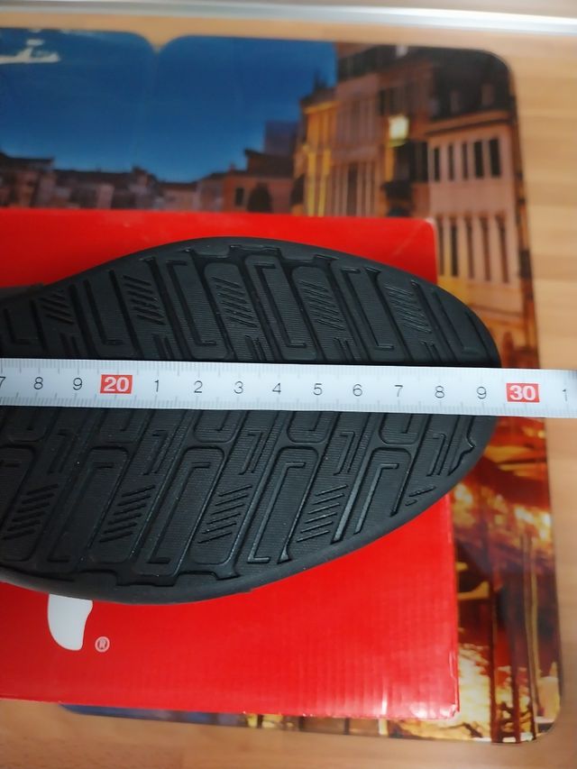 Zapatilla Puma Ferrari N°46